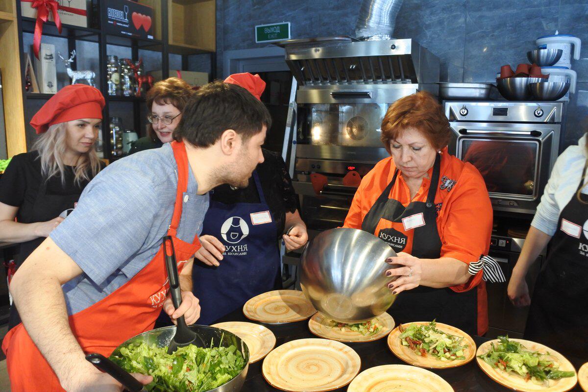 8 марта на кухне