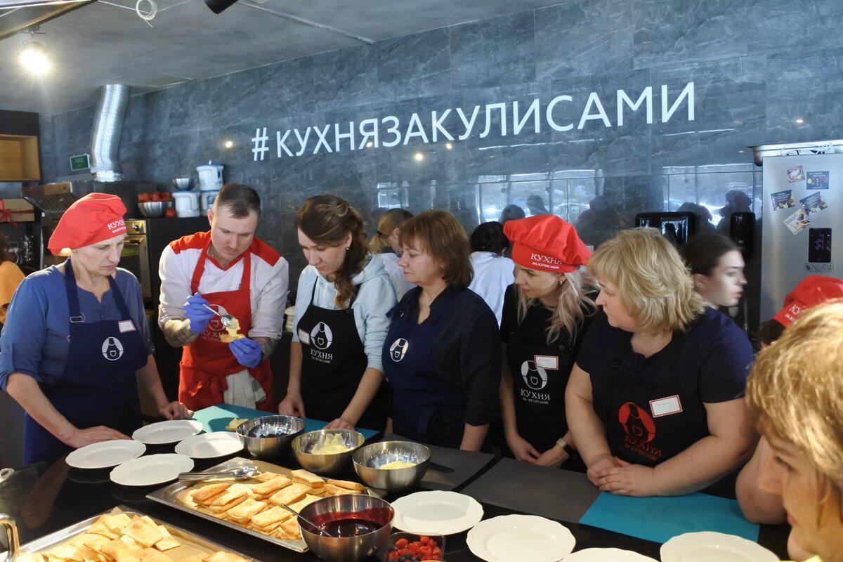 8 марта на кухне