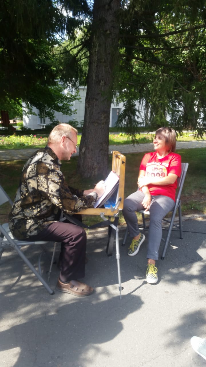 С днём строителя!