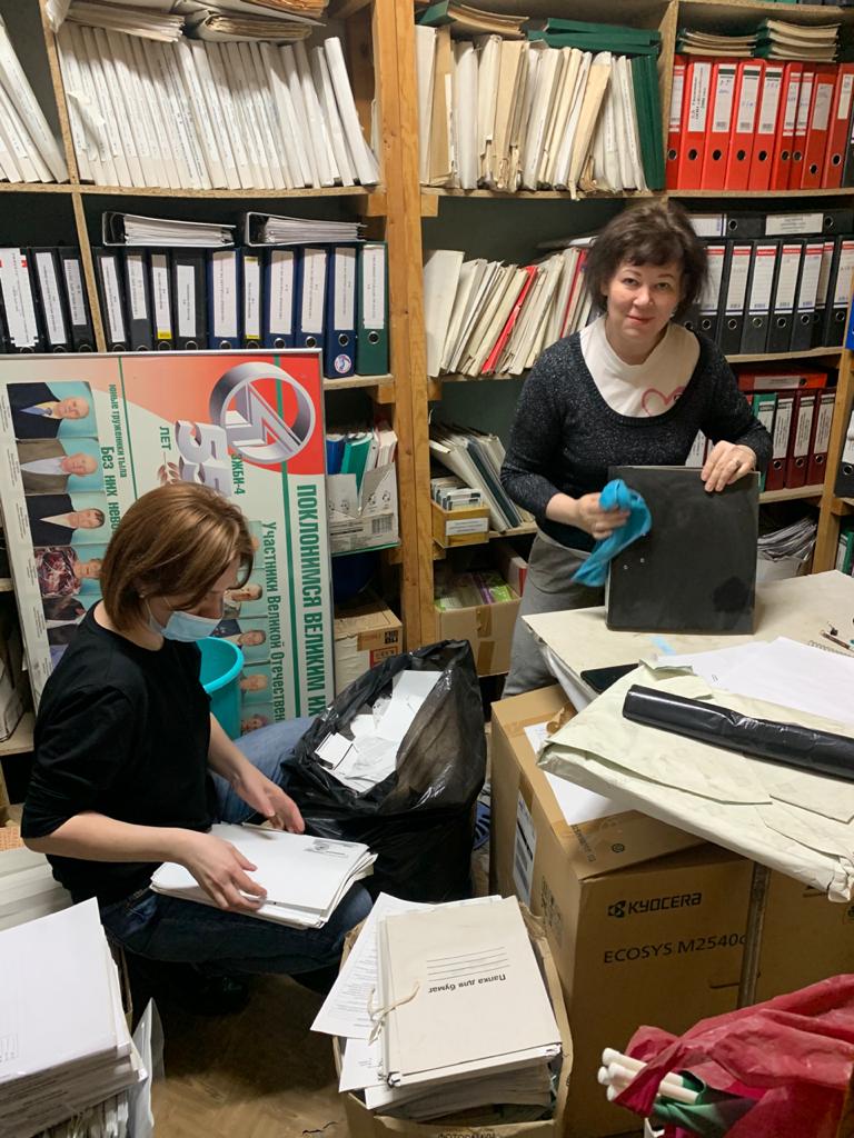 Ударный труд объединяет!