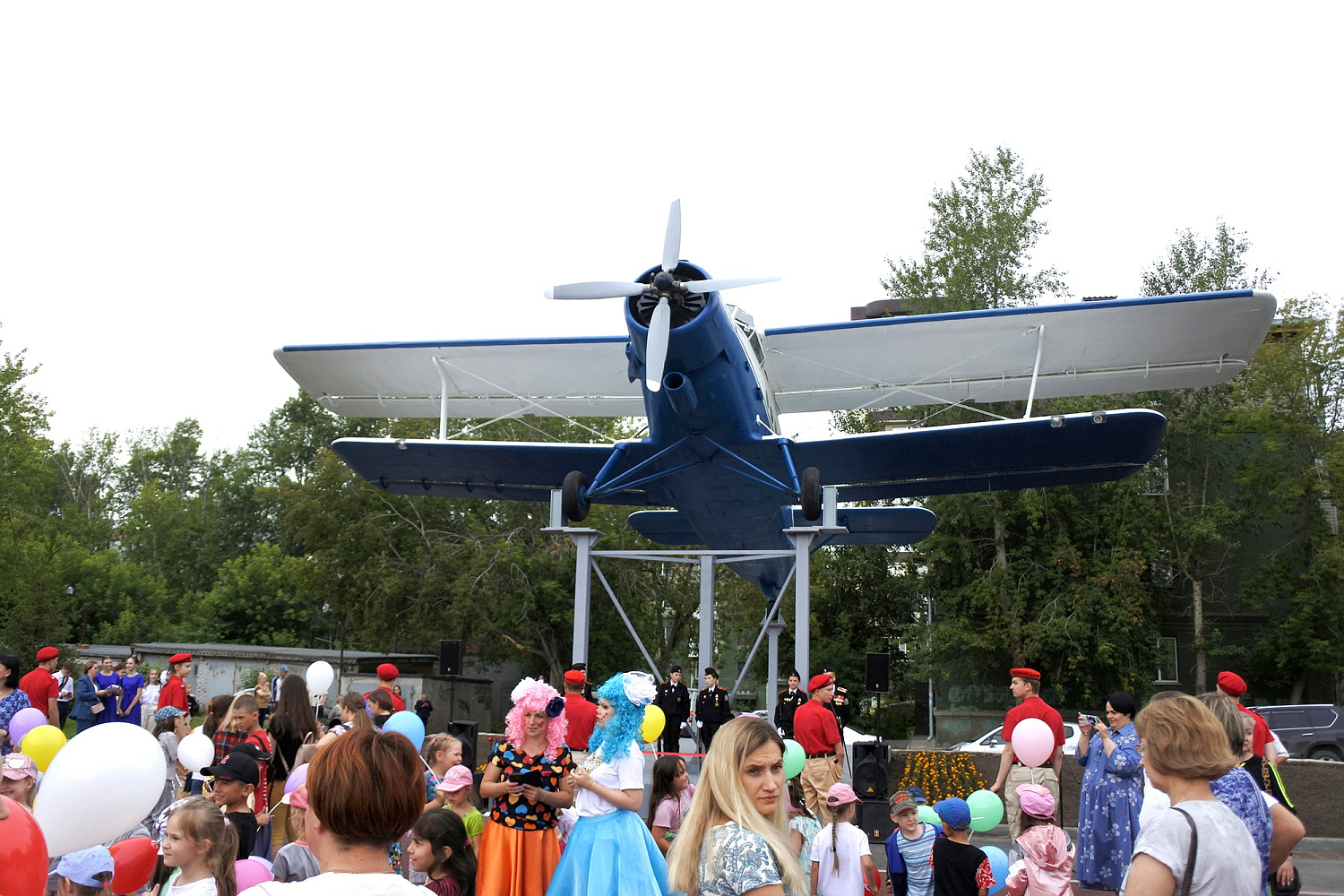 «МОЧАЛИНСКИЙ БЕТОН» под легендарными крыльями